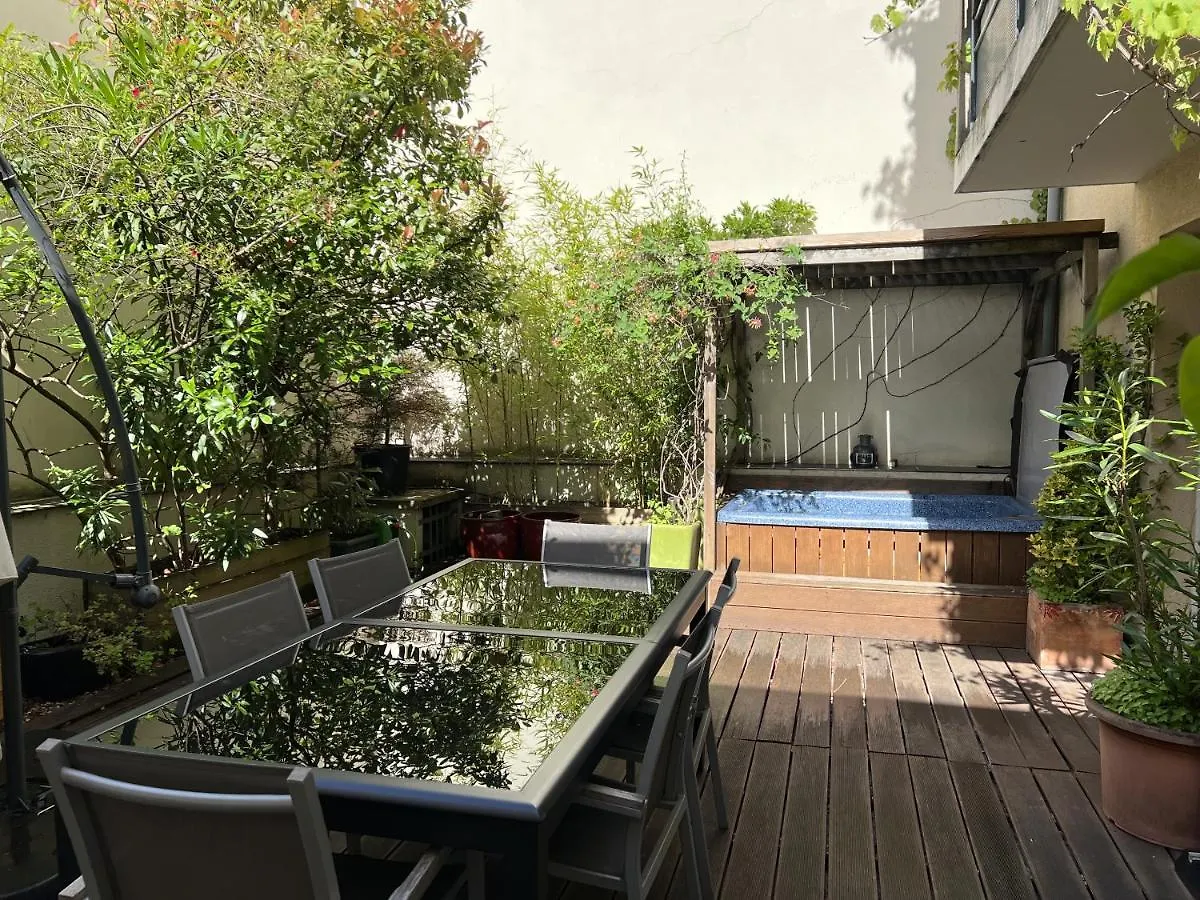 Maison Lavaud Paris Guest house